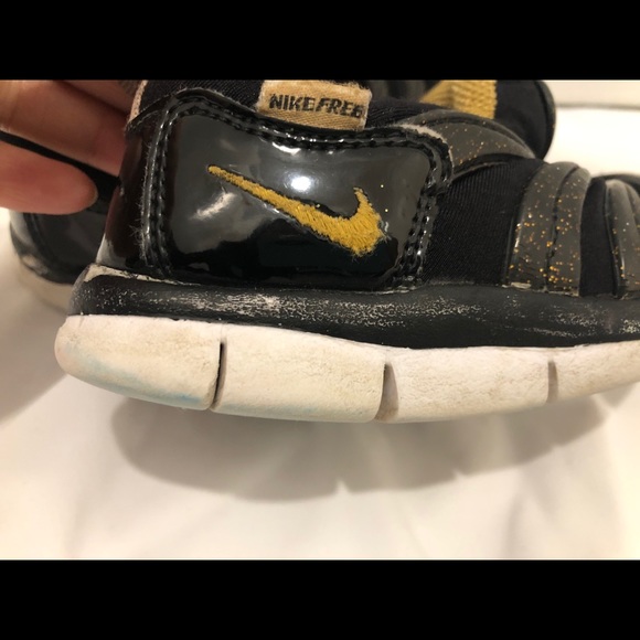 Toddler baby boys Nike Free walking/running shoes - Picture 5 of 15